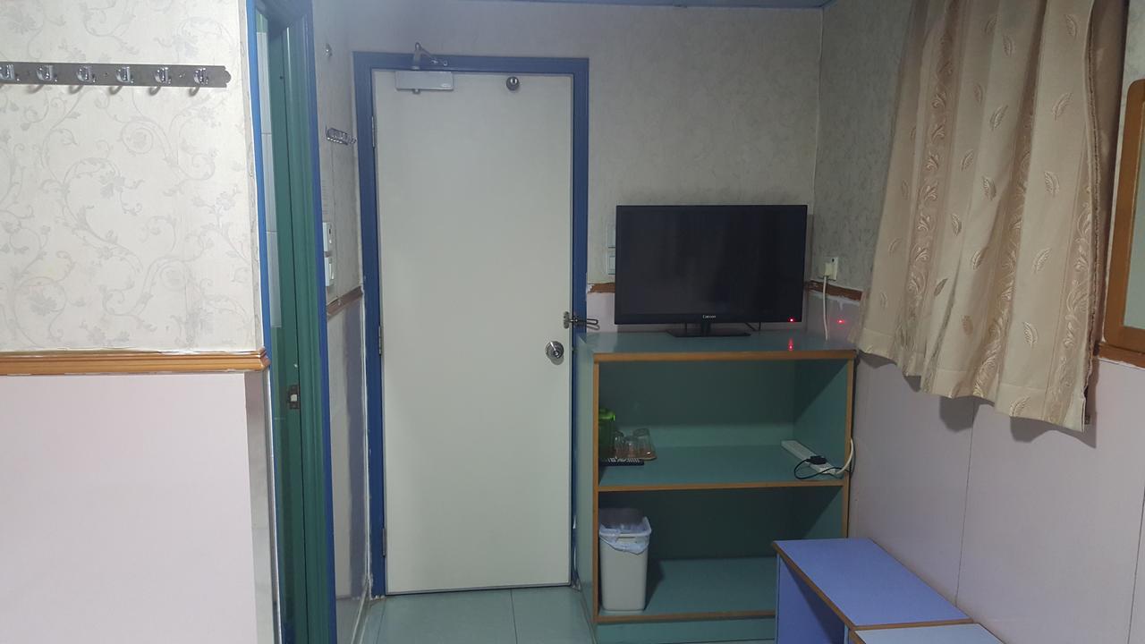 Wing Wah Hostel Kowloon  Extérieur photo